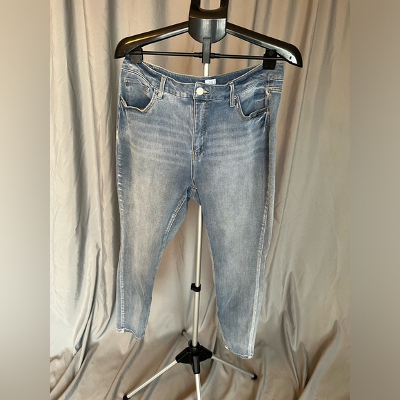 Time and Tru Denim - Women's Blue Jeans